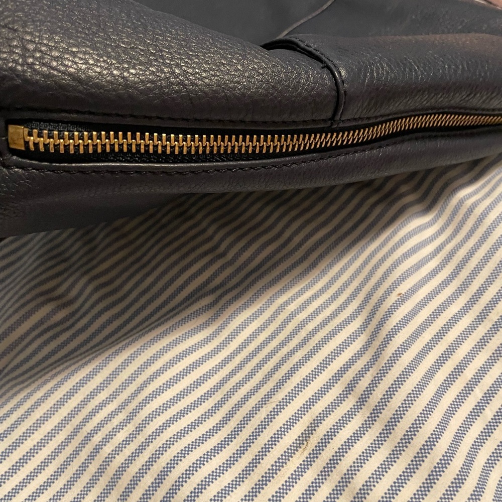 Radley London Navy Pebble Leather Shoulder Bag - Picture 4 of 10